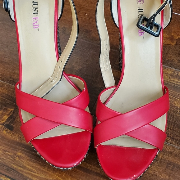 Platform sandals - Picture 3 of 7